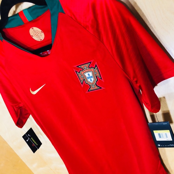 NWT Nike Men’s Portugal Stadium Home Jersey-893877 - Picture 6 of 8